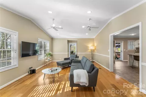 Living - 4267 County Home Rd, Conover, NC 28613 photo 1 of 2