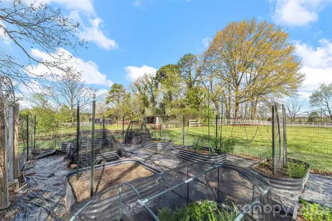 Exterior - 4267 County Home Rd, Conover, NC 28613 photo 11 of 12