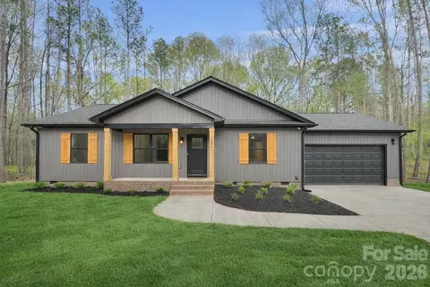 2504 Lazy Oak Dr, Lancaster, SC 29720