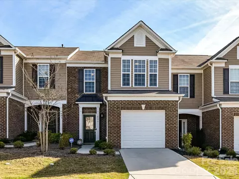 806 Canoe Song Rd, Fort Mill, SC 29708