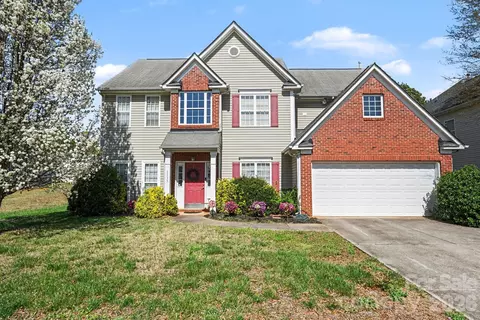 1133 Oakdale Woods Dr, Charlotte, NC 28216