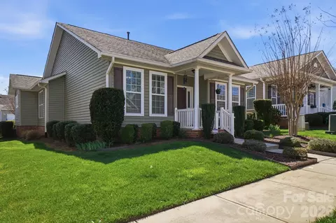 18210 Ebenezer Dr, Cornelius, NC 28031