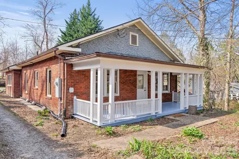 15 Conestee Pl, Asheville, NC 28801