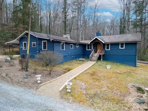 231 Cedar Ln, Brevard, NC 28712
