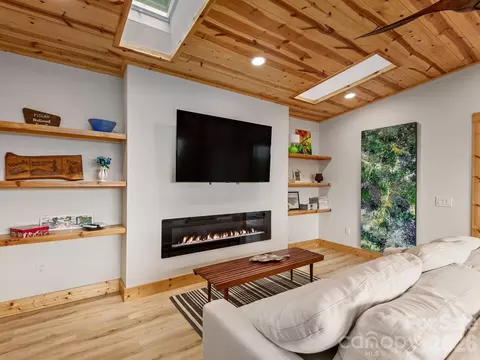 Living - 511 Emerald Mine Rd, Spruce Pine, NC 28777 photo 2 of 2
