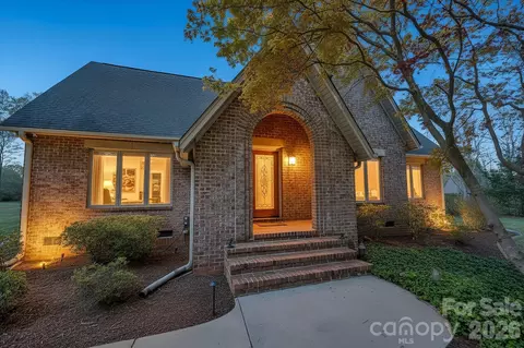 210 Southern Farm Rd, Gastonia, NC 28056