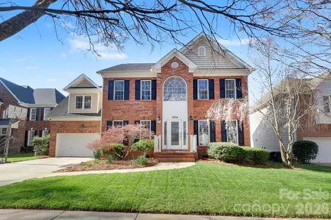 14314 Harvington Dr, Huntersville, NC 28078