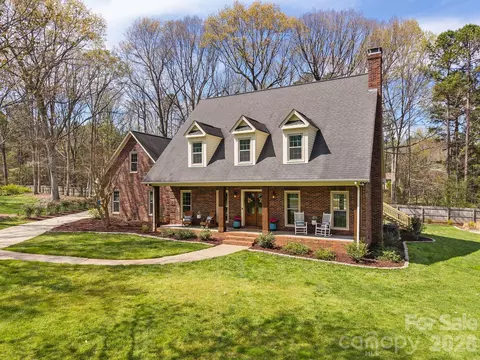 5243 Mintridge Rd, Mint Hill, NC 28227