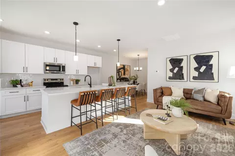 60166020 Paw Creek Rd, Charlotte, NC 28214