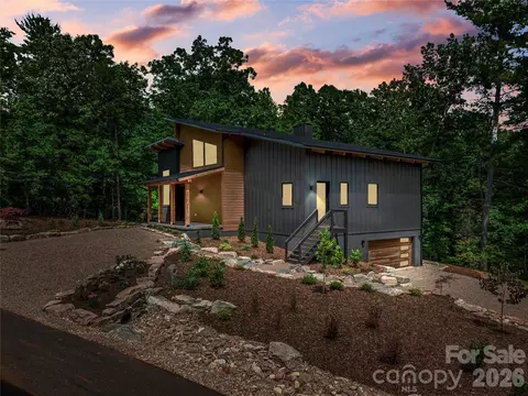 1180 W Lake Rd, Marion, NC 28752