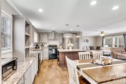 258 Liberty Estates Ln, Taylorsville, NC 28681