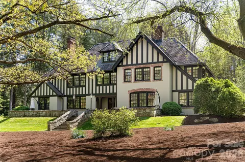 30 Cedarcliff Rd, Asheville, NC 28803