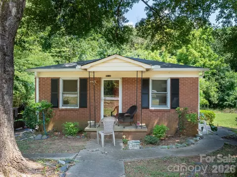 3110 Capitol Dr, Charlotte, NC 28208