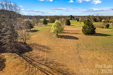 000 Tuckers Grove Rd, Statesville, NC 28625