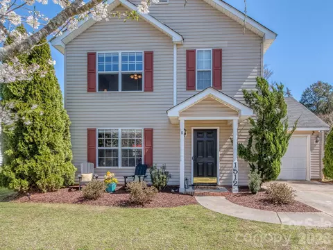 1512 Hollythorne Dr, Rock Hill, SC 29732