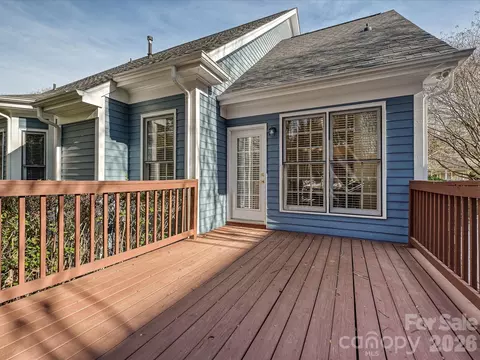 Exterior - 306 Ashby Dr, Davidson, NC 28036 photo 5 of 8