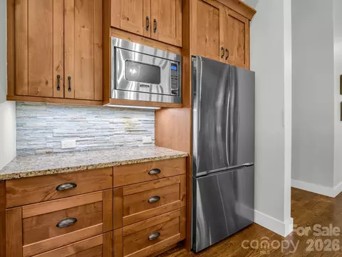 Kitchen - 16 Panther Gap Rd, Black Mountain, NC 28711 photo 4 of 5