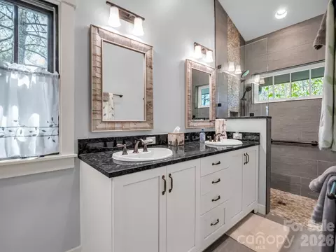 Bath - 16 Panther Gap Rd, Black Mountain, NC 28711 photo 1 of 4