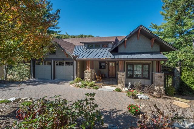 16 Panther Gap Rd, Black Mountain, NC 28711