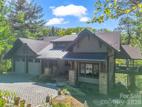 Exterior - 16 Panther Gap Rd, Black Mountain, NC 28711 photo 2 of 8