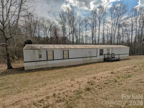 565 Jm Lovelace Rd, Ellenboro, NC 28040