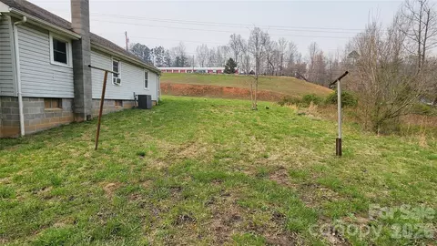 3490 Us 70 E Hwy E, Marion, NC 28752 photo 7