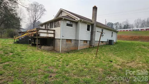 3490 Us 70 E Hwy E, Marion, NC 28752 photo 4