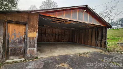 3490 Us 70 E Hwy E, Marion, NC 28752 photo 23