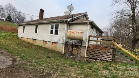 3490 Us 70 E Hwy E, Marion, NC 28752 photo 5