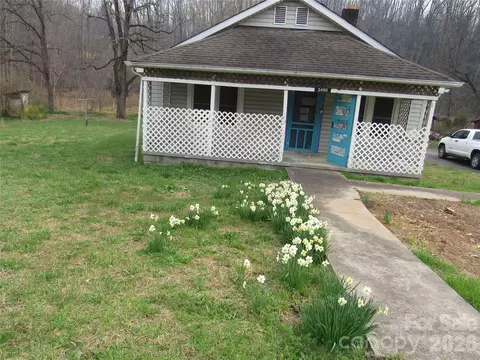 3490 Us 70 E Hwy E, Marion, NC 28752 photo 2