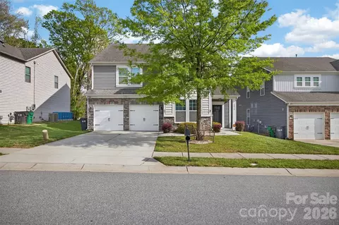 10012 Michael Crossing Dr, Charlotte, NC 28213