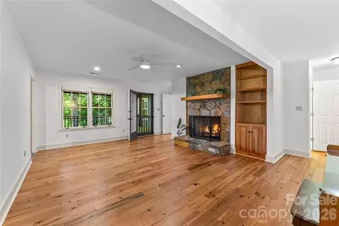 Living - 287 Dvdisdi Ct, Brevard, NC 28712 photo 4 of 4