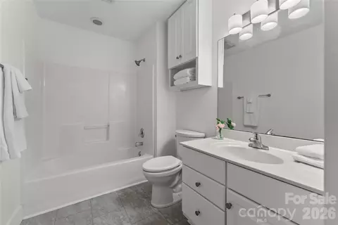 Bath - 287 Dvdisdi Ct, Brevard, NC 28712 photo 4 of 4