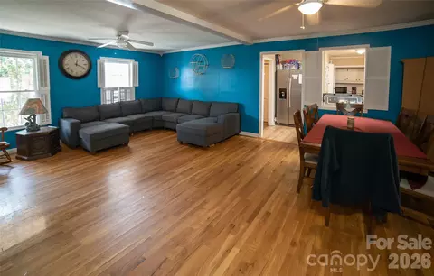 Living - 324 Golf Course Rd, Morganton, NC 28655 photo 1 of 2