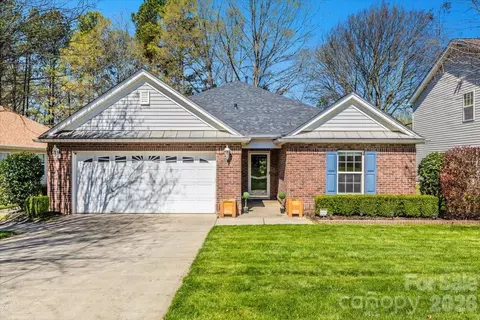 250 Lylic Woods Dr, Fort Mill, SC 29715