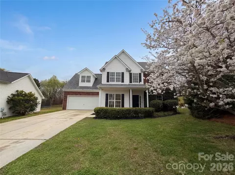 11037 Wyndham Pointe Dr, Charlotte, NC 28213
