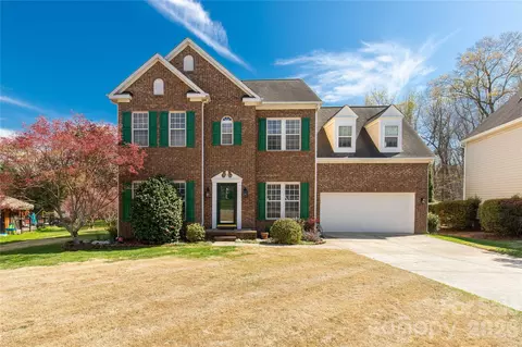 623 Cheval Dr, Fort Mill, SC 29708