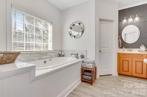 Bath - 8075 Andrew Franklin Dr, Denver, NC 28037 photo 1 of 5