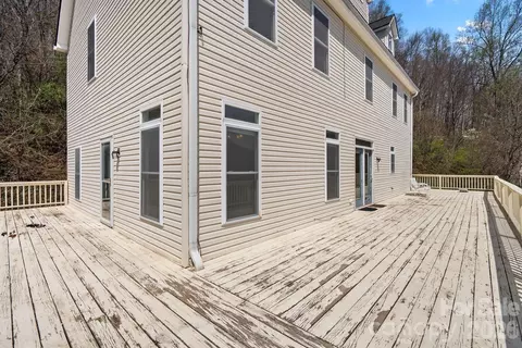 Exterior - 267 Eagles Trce, Canton, NC 28716 photo 5 of 6