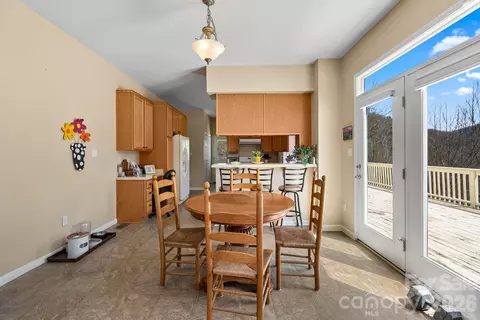 Dining - 267 Eagles Trce, Canton, NC 28716 photo 2 of 4