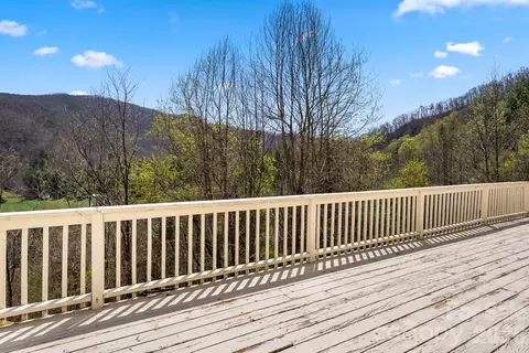 Exterior - 267 Eagles Trce, Canton, NC 28716 photo 2 of 6