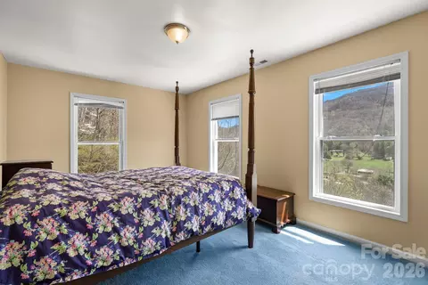 Bedroom - 267 Eagles Trce, Canton, NC 28716 photo 3 of 5