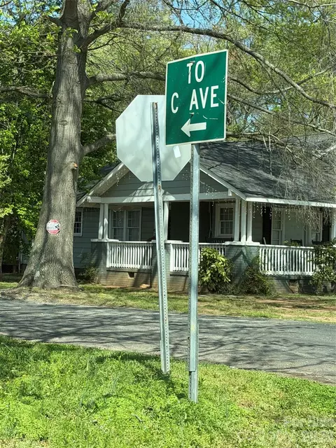 2005 C Ave, Charlotte, NC 28216