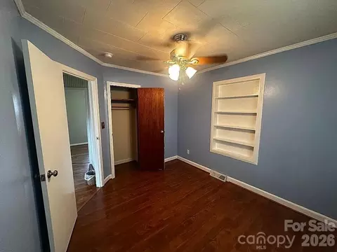 Bedroom - 34 Sunset Dr, Brevard, NC 28712 photo 5 of 7