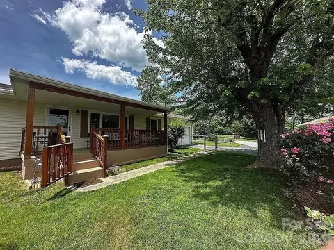 Exterior - 34 Sunset Dr, Brevard, NC 28712 photo 5 of 12