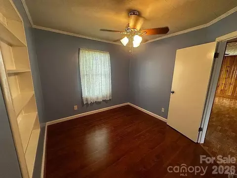 Bedroom - 34 Sunset Dr, Brevard, NC 28712 photo 4 of 7