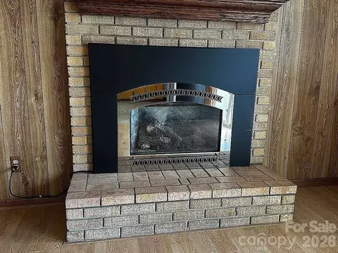 Living - 34 Sunset Dr, Brevard, NC 28712 photo 6 of 6