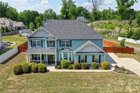 2609 Lakefront Dr, Belmont, NC 28012