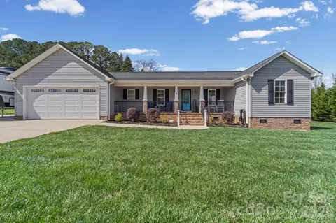 110 Westover Dr, Lincolnton, NC 28092