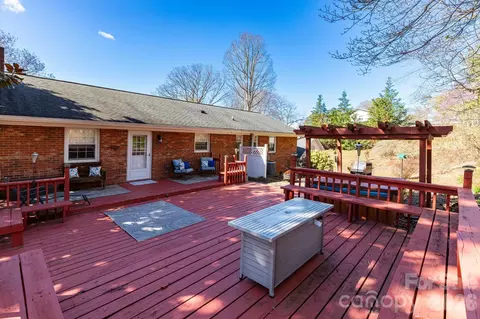 Exterior - 143 Devonwood Dr, Marion, NC 28752 photo 2 of 2